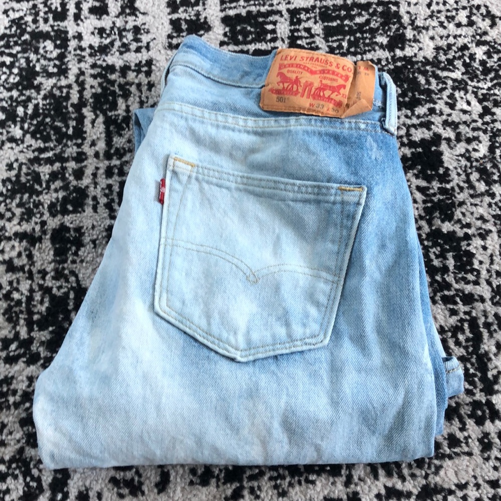 Levi jeans 501 W: 33 L: 30